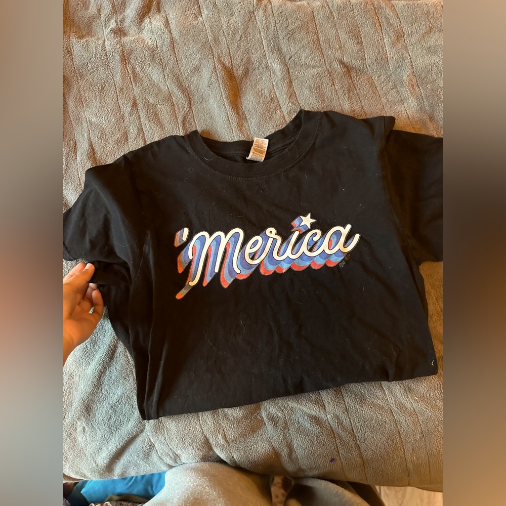 merica’ shirt size small